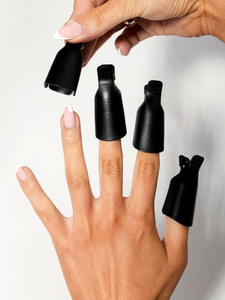 lot 2338 image: Black Plastic Nail Clips