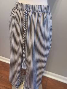 lot 2353 image: Navy Blue and White Striped Elastic Waist Pants - Large