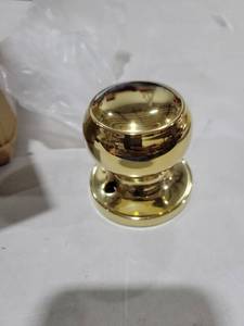 lot 6765 image: Interior door Knobs 4 pack