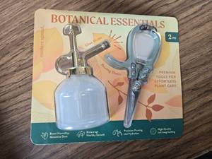 lot 3045 image: Modern Sprout Botanical Essentials 2-Pack 8oz Glass Mister & Shears