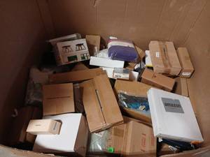 lot 62510 image: Mystery Pallet