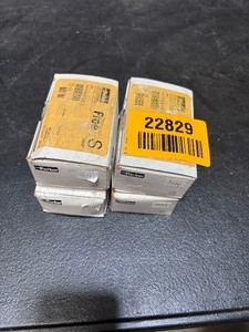 lot 22829 image: Parker steel fittings