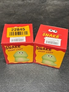 lot 22845 image: New snake night light -2