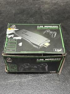 lot 22873 image: NEW 2.4 wireless controller game pad