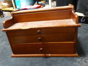 lot 22795 image: wooden desk organizer with drawers