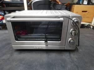 lot 22796 image: Cuisinart  Toaster oven with rack and small pan