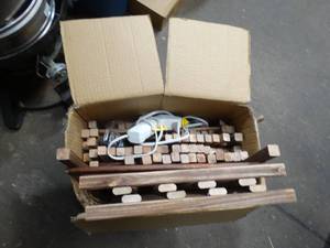 lot 22929 image: Cool Crafting Project With Hot Glue Gun.