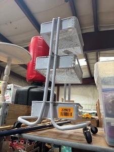 lot 22923 image: rolling utility cart