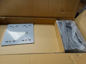 lot 23002 image: Dixie Ultra Plastic Utensil Despencer