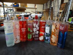 lot 22970 image: Lot of Misc. Bath & Body works Perfumes