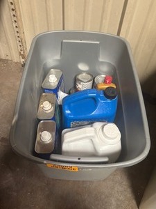 lot 23089 image: Lot of Misc Garage Chemicals.