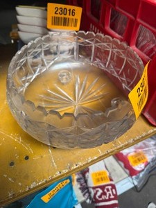 lot 23017 image: Imperiox Genuine Crystal Bowl