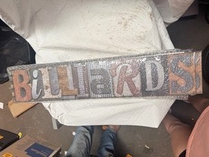 lot 23072 image: 30 - NEW -  Billiards Metal Signs - perfect for reseller.