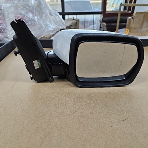 lot 2377 image: Style Side View Mirror w Turn Signal   Unknown Fit