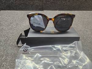 lot 3595 image: SOJOS Classic Polarized Sunglasses Womens Mens Retro Trendy UV400