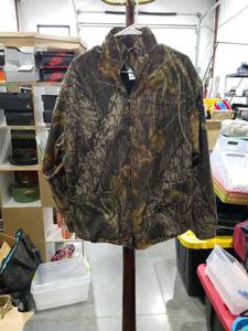 lot 4629 image: Wells Creek Outfitters Camo Hunting Jacket Size M