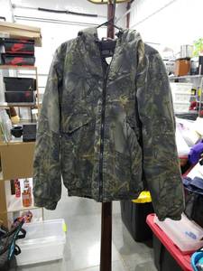 lot 4635 image: Element Gear Camouflage Hunting Jacket Size Unknown