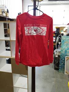lot 4639 image: Kansas City Chiefs NFL Long Sleeve T-Shirt Size XL