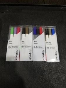 lot 4659 image: Cricut Joy Pen Set Collection
