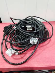 lot 3051 image: NOB  HDX 100 Ft. 163 Light Duty IndoorOutdoor Extension Cord with Multiple Outlet Triple Tap End  Black