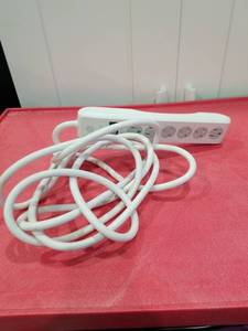 lot 3060 image: GE 6-Outlet Surge Protector Power Strip