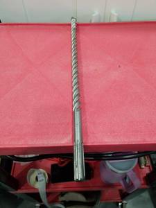 lot 3075 image: DeWalt SDS 34 inch Rotary Hammer Drill Bit