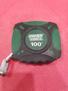 lot 3083 image: Master Force 100ft Measuring Tape