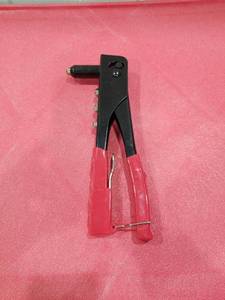 lot 3093 image: FASTEN-PRO 10 in. Hand Riveter