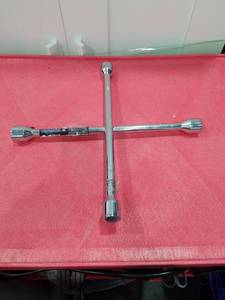 lot 3119 image: Power Torque Cross Lug Wrench