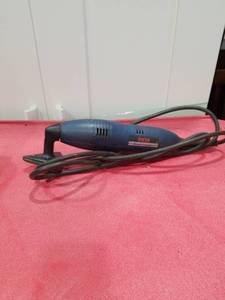 lot 3138 image: Ryobi DS1000 Detail Sander Triangle Head Corded Used