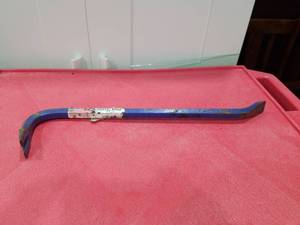 lot 3139 image: STEEL WRECKING BAR