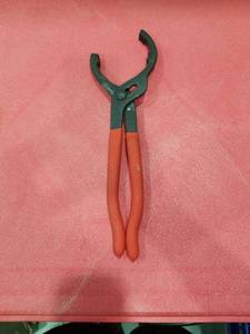 lot 3146 image: Adjustable Jaw Oil Filter Wrench, Heavy Duty, Carbon Steel