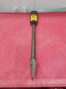 lot 3155 image: Dewalt-dwa5832 12 In. Self-sharpening Bull Point Chisel Sds Max