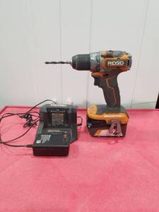 RIDGID 18V Brushless Drill with Battery and Charger