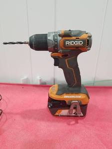 RIDGID 18V Brushless Drill with Battery and Charger