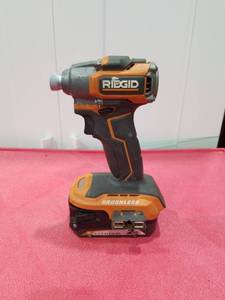 lot 3183 image: Ridgid 18-Volt 18V 14 Hex Impact Driver  Tool With Battery  No Charger