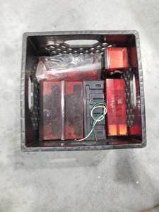 lot 3189 image: Trailer Light Kit with Wiring