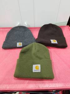 lot 3196 image: Carhartt Watch Cap Beanie Set