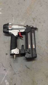 lot 58978 image: Porter Cable BN200C Brad Nailer - Retail $75