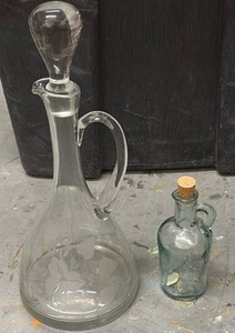 lot 58998 image: Etched Glass Wine Decanter Set with Small Bottle - Retail $35