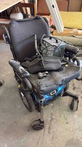 Quantum Electric Wheelchair - Retail: $1,200
