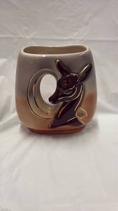 lot 59034 image: Decorative ceramic deer vase - Retail $25