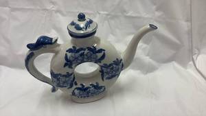 lot 59048 image: Blue and White Floral Porcelain Tea Set - Retail $35