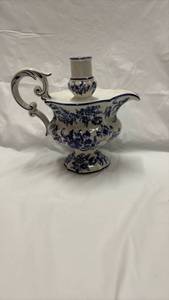 lot 59049 image: Blue and White Floral Oil Lamp - Retail $45