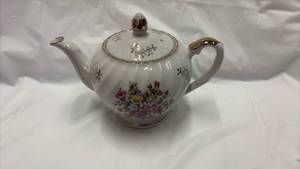 lot 59051 image: Floral Decorated Porcelain Teapot with Gold Trim - Retail $25