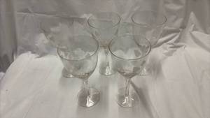 lot 59080 image: Etched Butterfly Wine Glasses Set - Retail $45