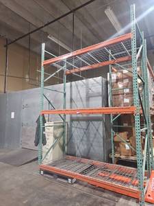 lot 22010 image: Industrial Warehouse Pallet Racking System