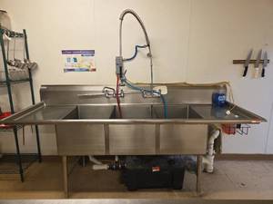 lot 22017 image: Commercial 3-Compartment Stainless Steel Sink with Pre-Rinse