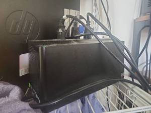 lot 22063 image: APC Back-UPS BX1000M-CA Battery Backup