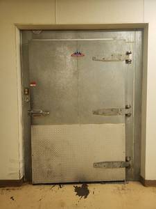 lot 22015 image: Iowa Coolers & Equipment Commercial Walk-In Freezer
